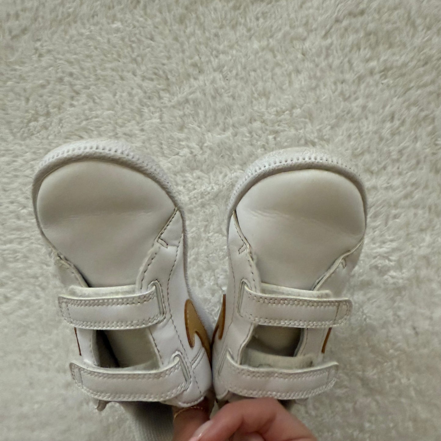 10c Preloved Nike Shoes AS IS