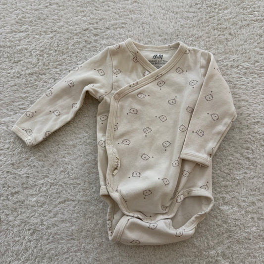3m Preloved H&M Onesie